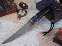 Нож Рыбак, клинок из тигельного булата, рукоять морёный граб, вставка стабилизированная карельская береза