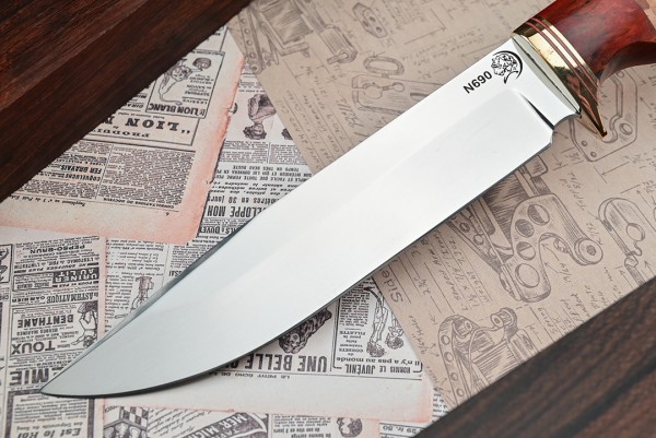 Нож Беркут, клинок из стали Bohler N690, рукоять стабилизированная карельская береза, береста