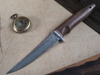 Нож Рыбак, клинок из алмазной стали ХВ5, рукоять орех