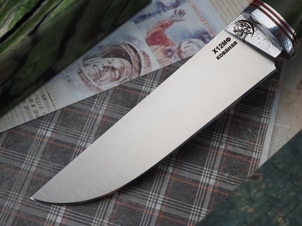 Нож Лесник, клинок из кованой стали Х12МФ, рукоять стабилизированная карельская береза, береста